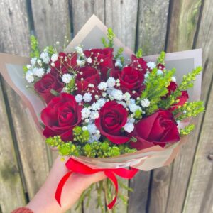10 Red Roses and Fillers